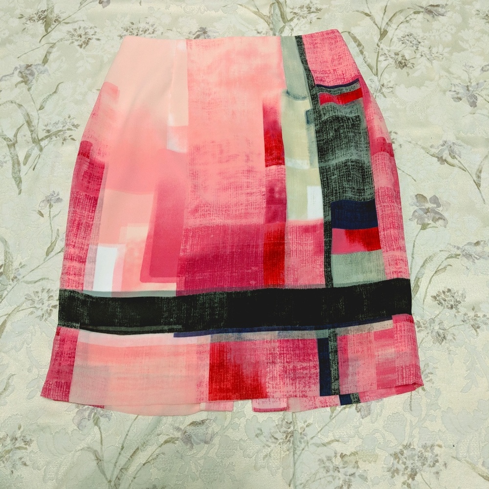 NWOT pink and black pattern business skirt